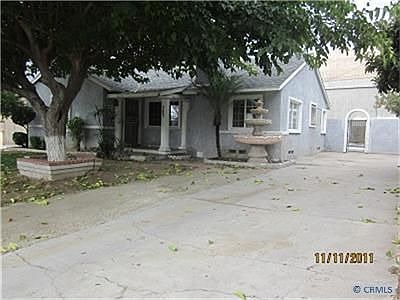 1st image of 707 Elaine St