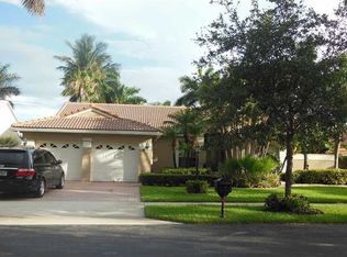 10774 Richmond Pl, Cooper City, FL 33026