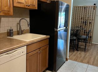 8085 Puritan Dr APT D, Mentor, OH