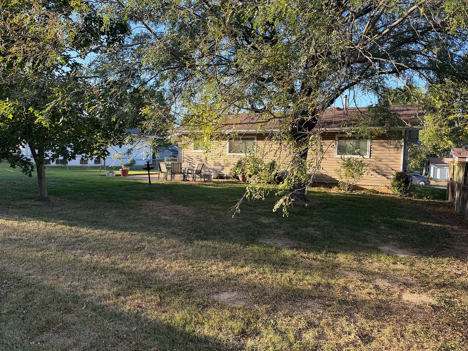 3 bed, 1600 sqft, $2,250 — Photo 4