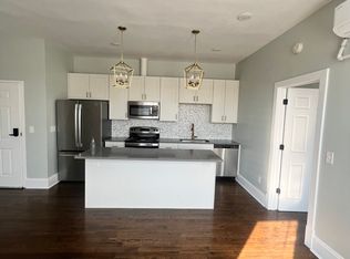 6087 Montgomery Rd, Cincinnati, OH 45213