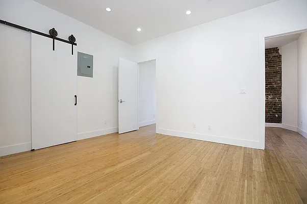 Rented by REAL New York | media 8