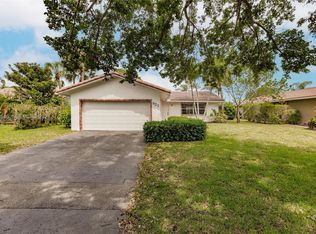 827 NW 87th Ave, Pompano Beach, FL 33071