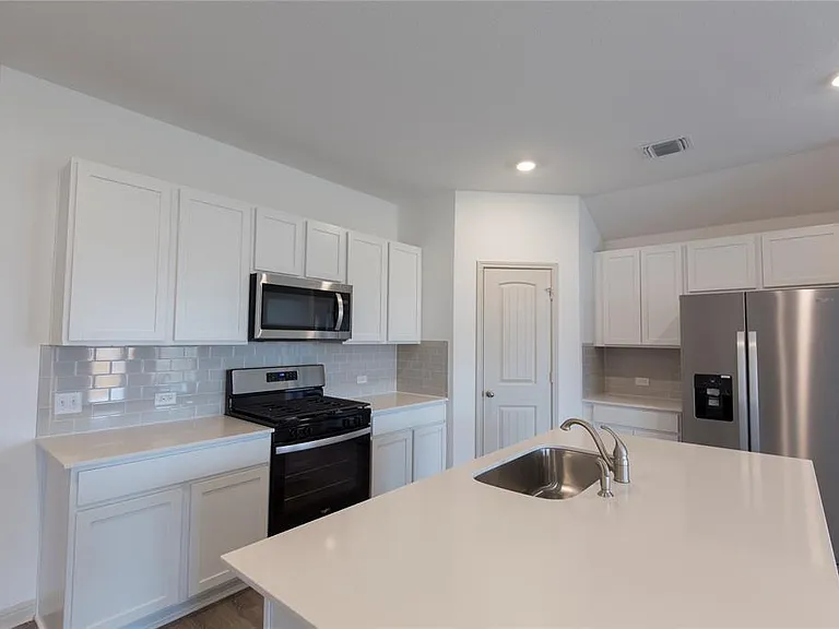 132 Fort Clark Springs Dr — Photo 11