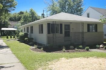3rd image of 4501 S Wayne Ave