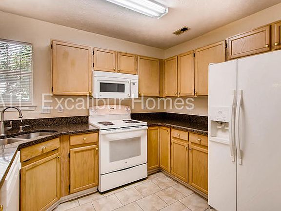 2nd image of 116 Chase Ct