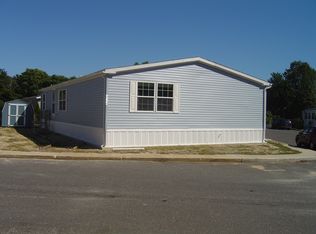624 6th St, Jackson, NJ 08527