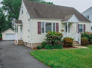 100 North St, Elmwood Park, NJ 07407