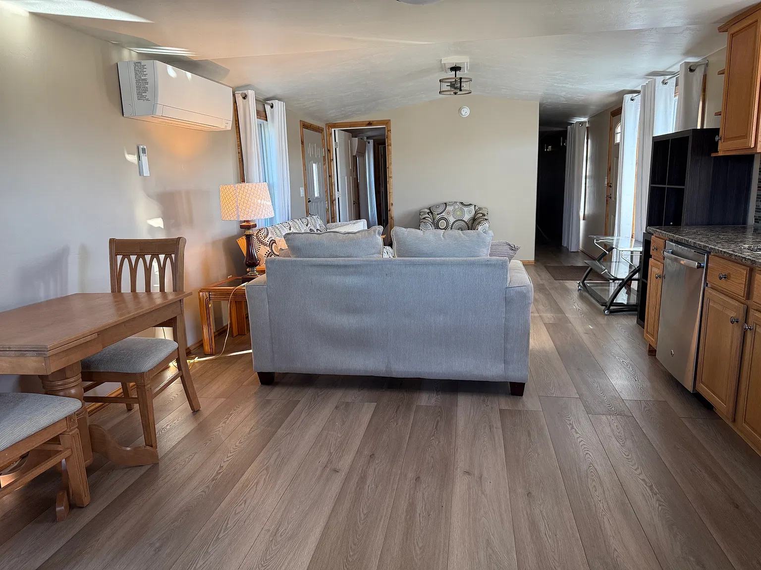 2 bed, 1.5 bath, 900 sqft, $1,700 — Photo 3