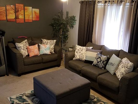 4th image of 2763 Woodland Ave