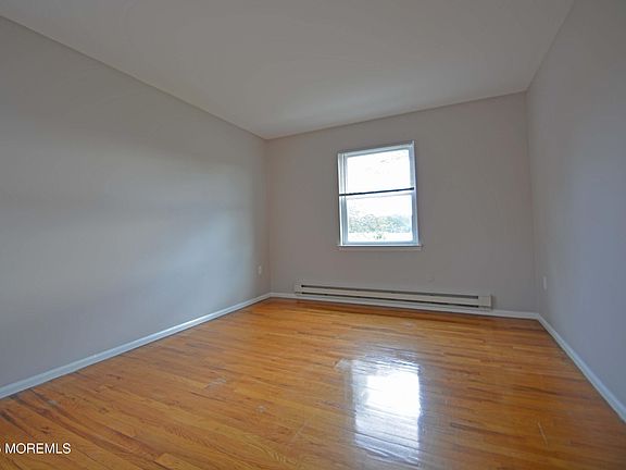 3rd image of 910 South St #13