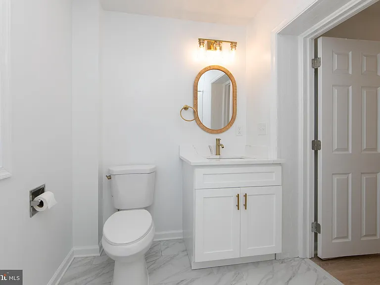 9 E Holly Ave #4 — Photo 16