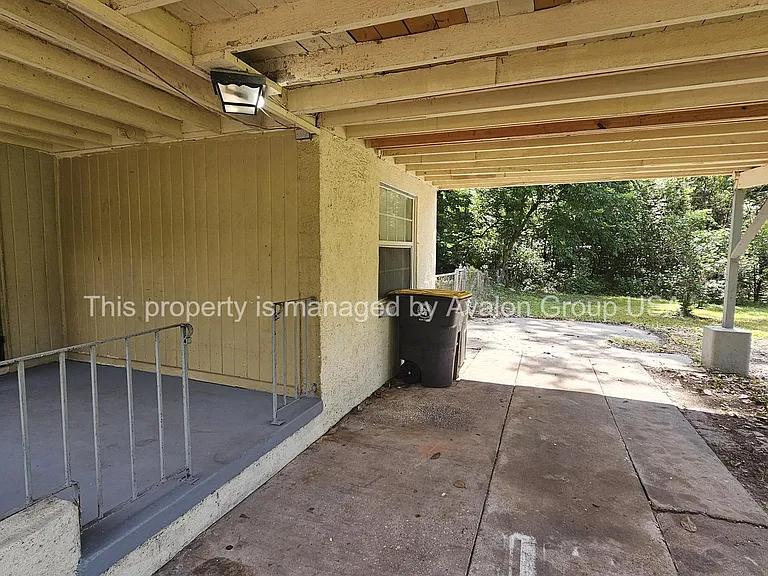 9831 Ridge Blvd — Photo 10
