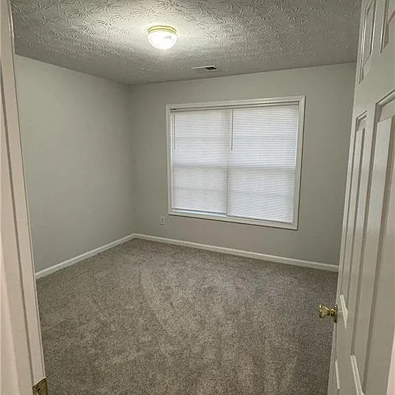 1564 Log Cabin Ln — Photo 22