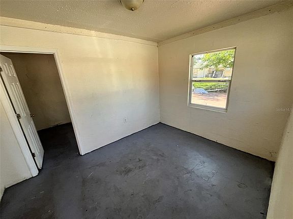 2nd image of 131 B St APT 1