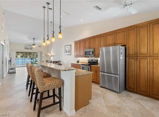 2816 W Crown Pointe Blvd, Naples, FL 34112