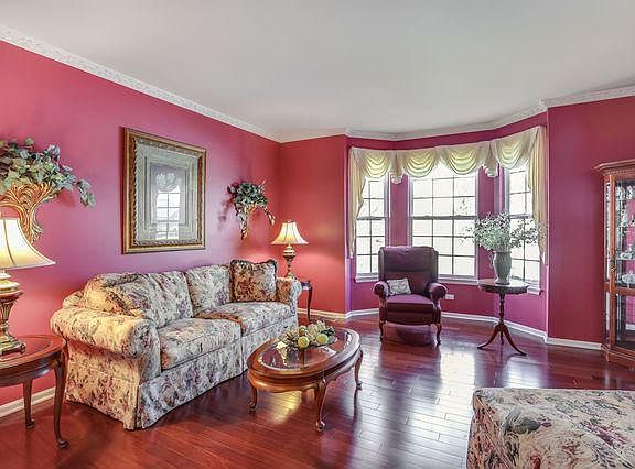 5th image of 37201 N Alexandra Ct