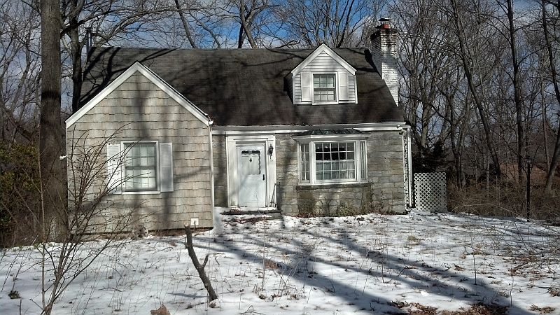 2nd image of 15 Ridge Trl