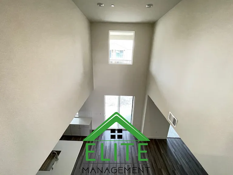 5742 Harveston Way — Photo 11