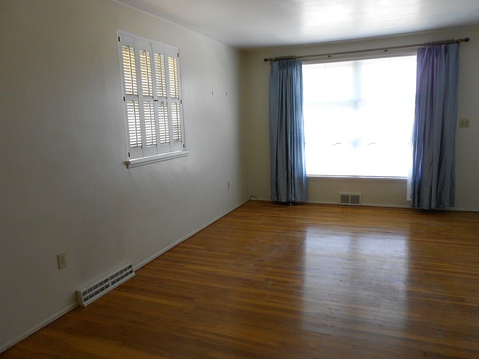 1st image of 217 Monica Dr