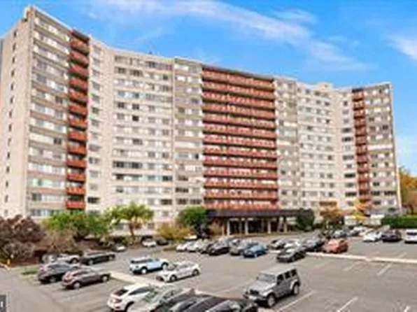 5340 Holmes Run Pkwy Unit 706, Alexandria, VA 22304