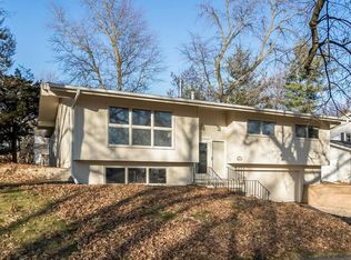 2414 Kilimanjaro Dr NE, Cedar Rapids, IA 52402