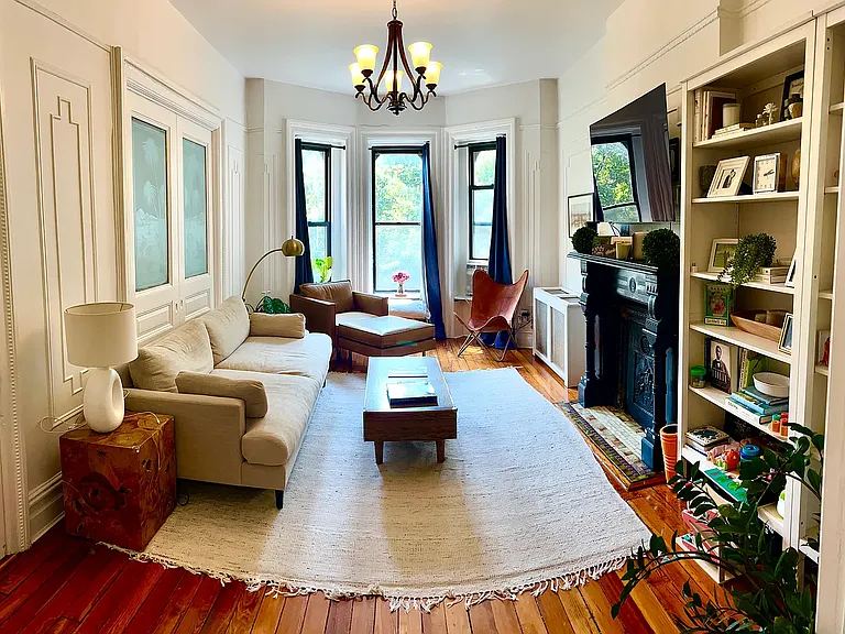 447 State St #4 — Photo 1