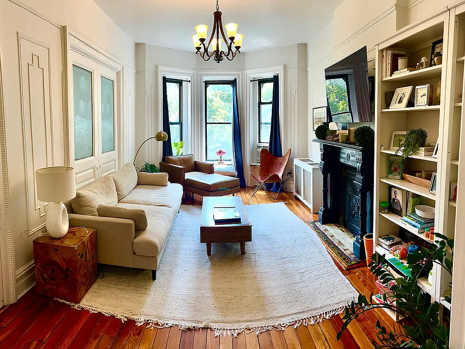 447 State St #4