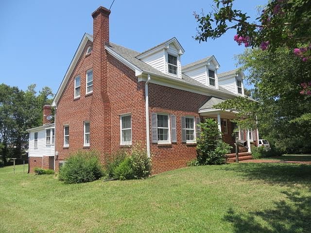 1st image of 202 Dortch Ln