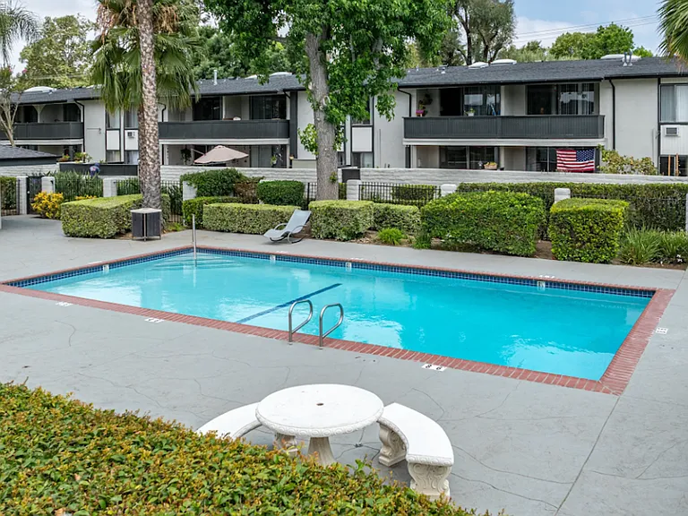 The Arbors Santa Ana — Photo 3
