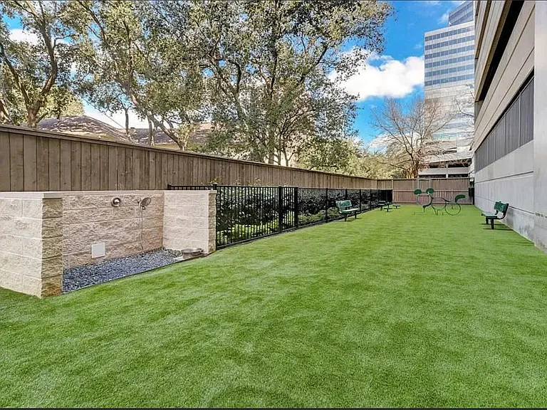 1901 Post Oak Blvd #3109 — Photo 36