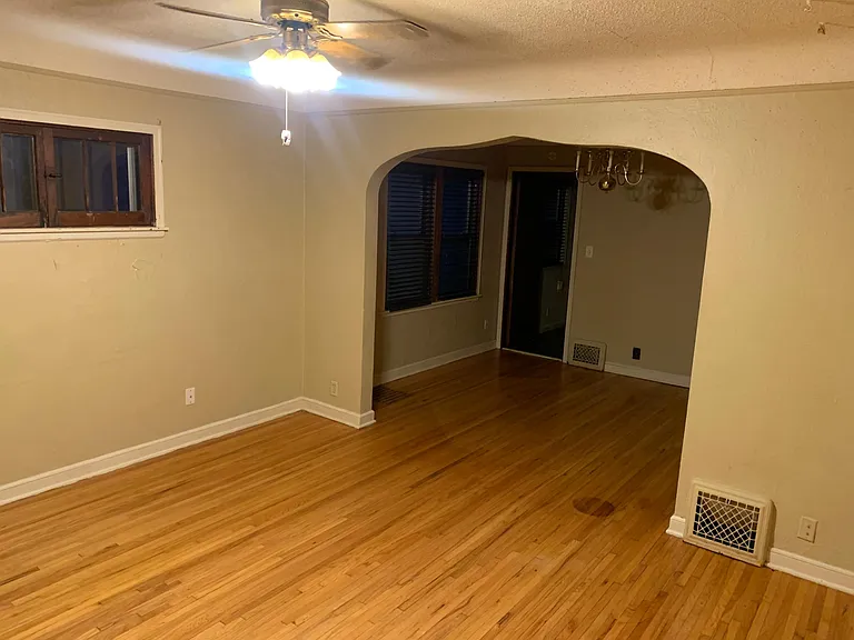 2417 James Ave N #1 — Photo 6