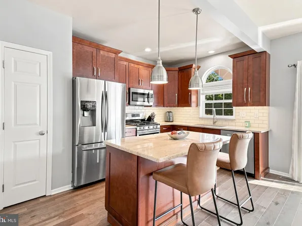 439 Lake George Cir, West Chester, PA 19382