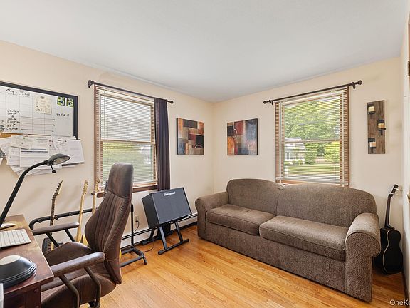 5th image of 415 Blauvelt Road