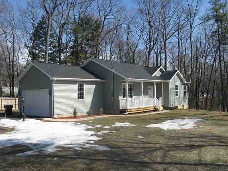 2nd image of 17 BLUE BARNS Road