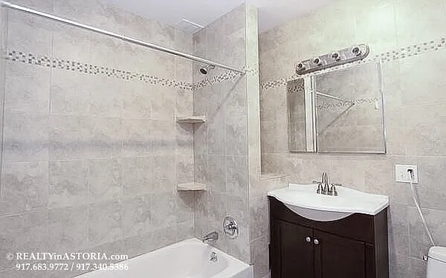 Rented by Alexiou Realty | media 6