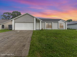 1791 Macklin St NW, Palm Bay, FL 32907