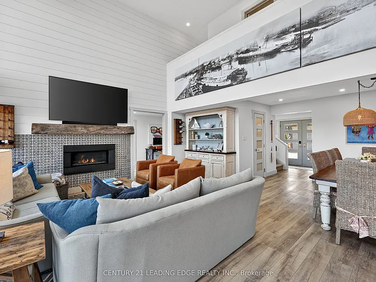 29 Saint Clair St — Photo 10