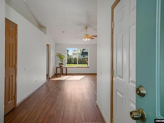 3rd image of 4930 Honestus Dr SE