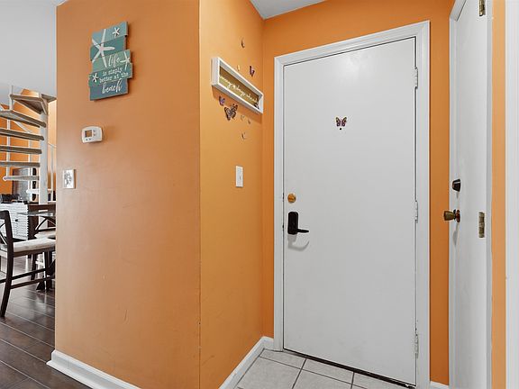 2nd image of 1881 Colony Dr. #8T