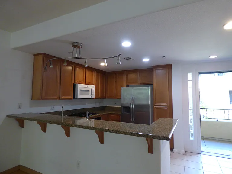 301 W G St #419 — Photo 3