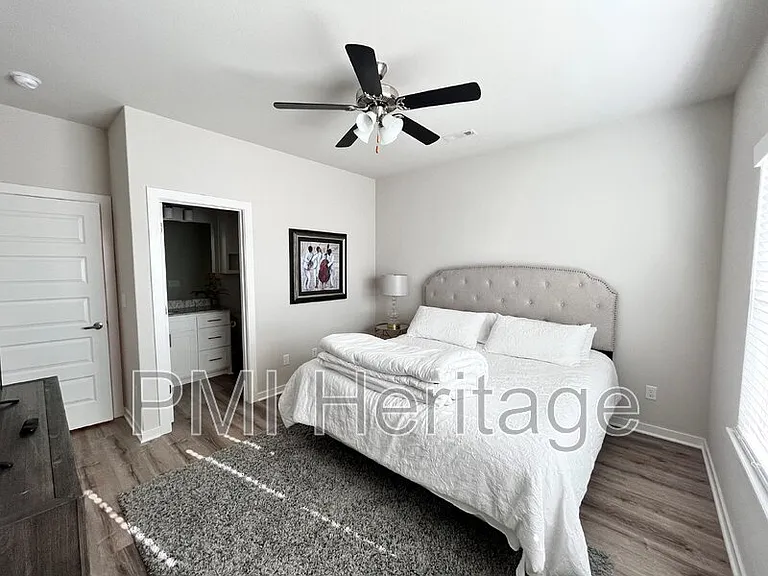 1452 W Sligo St — Photo 10