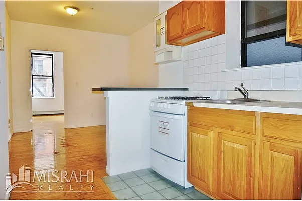 Rented by J Misrahi Realty Corp | media 29