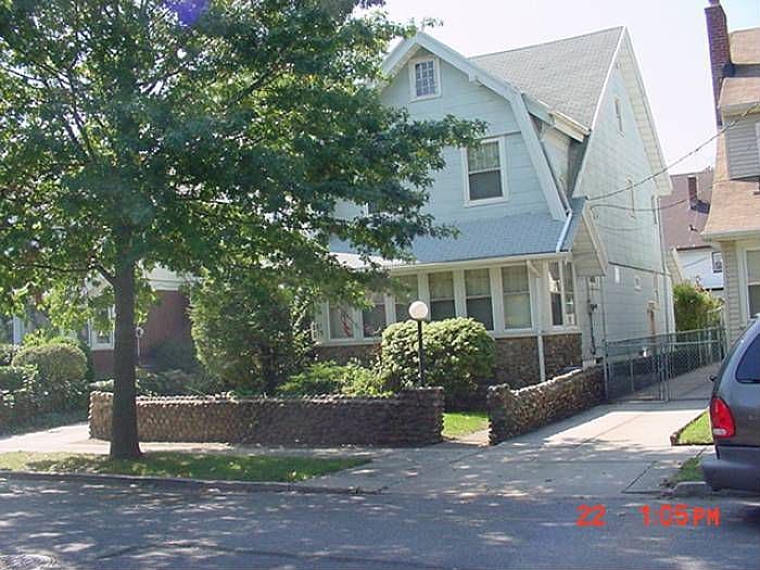 2nd image of 8776 98th St