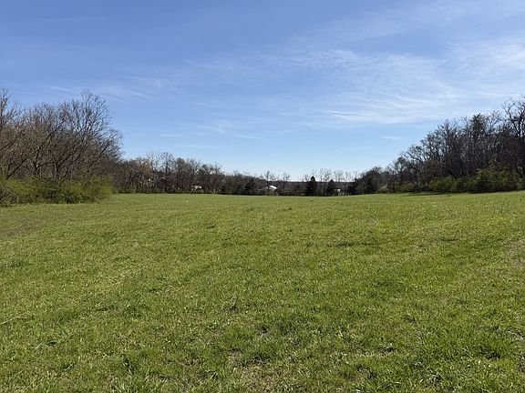 4th image of 23 Fly Rd