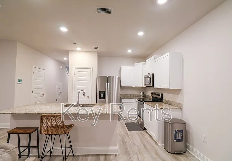 7174 Village Ln — Photo 2
