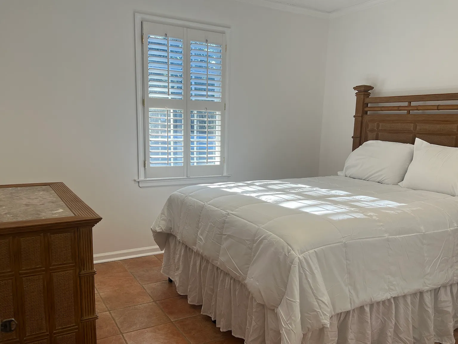 5 bed, 2582 sqft, $4,000 — Photo 4