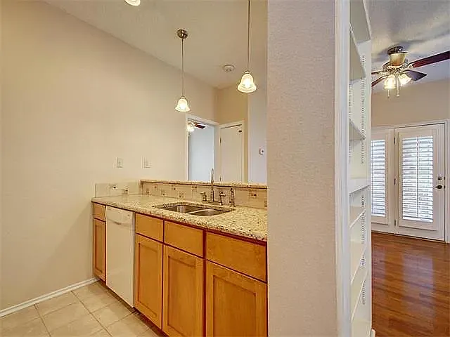 3011 Fruth St #301 — Photo 15