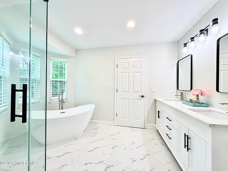 1 Whitemarsh Dr — Photo 16