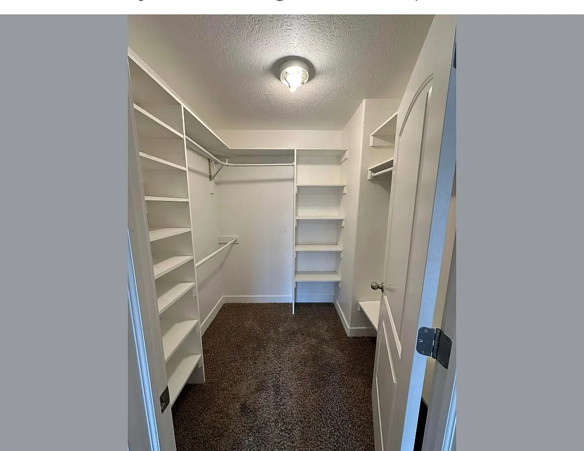 3 bed, 2.5 bath, 1900 sqft, $1,900 — Photo 4